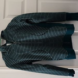 Lululemon Scuba Hoodie size 6